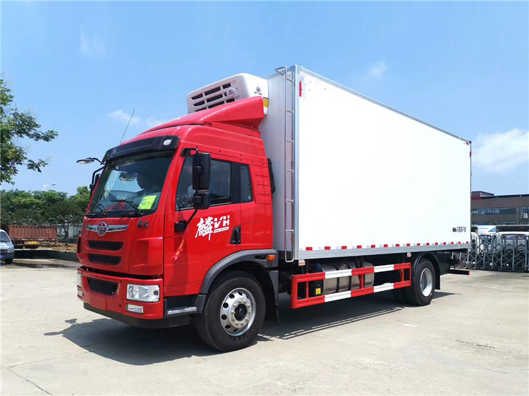 國六 解放麟VH6.8米冷藏車